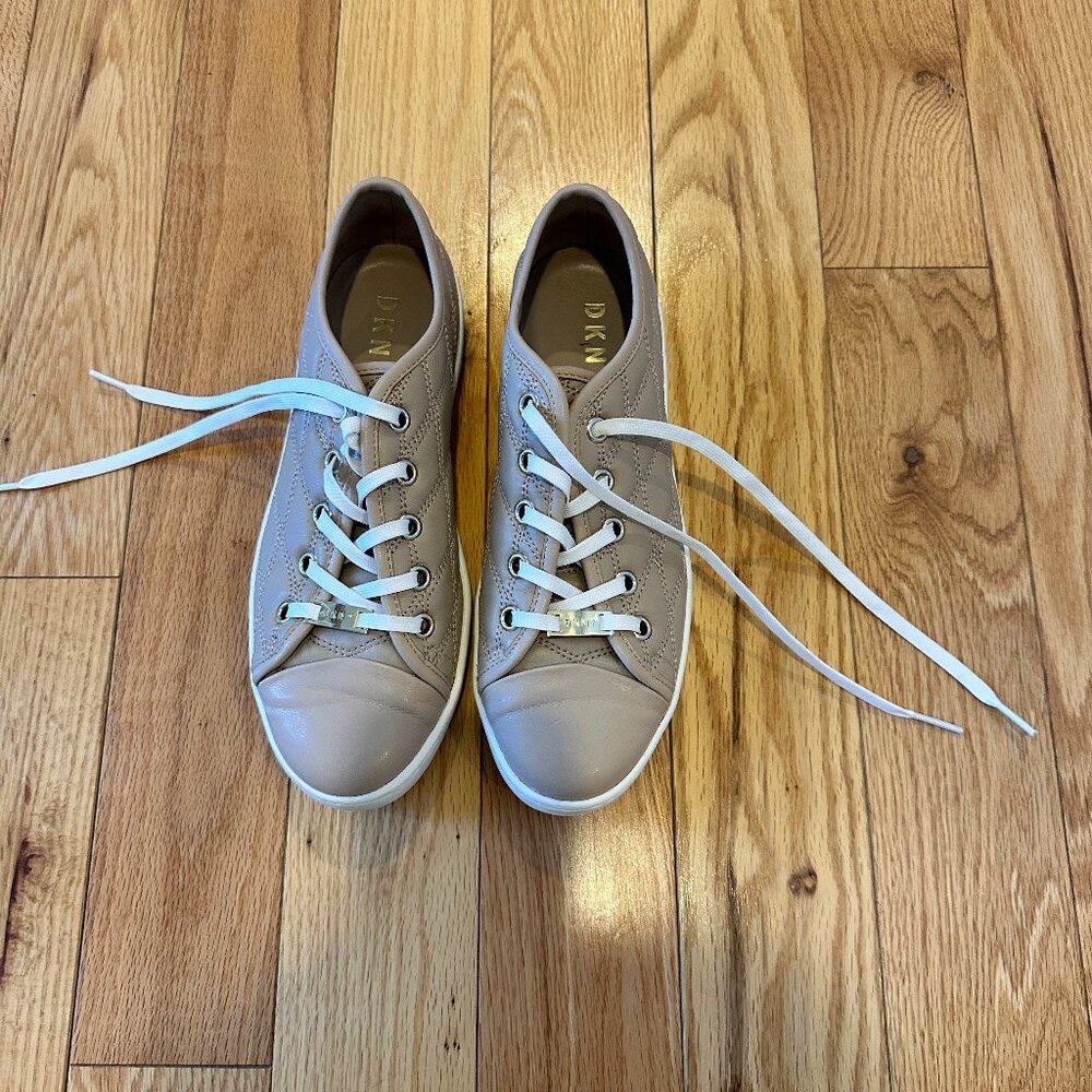 DKNY Brayden Binding Court Sneakers - Size 7.5